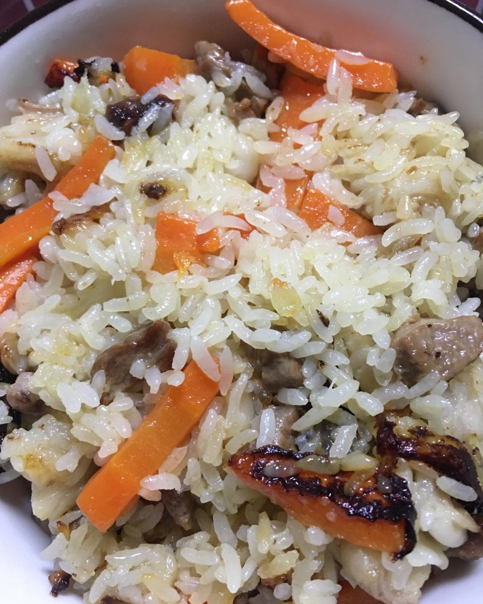 新疆羊肉抓饭