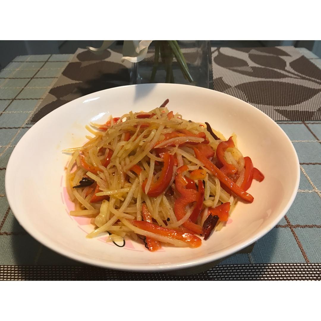 酸辣土豆丝-不用再愁不辣不酸了