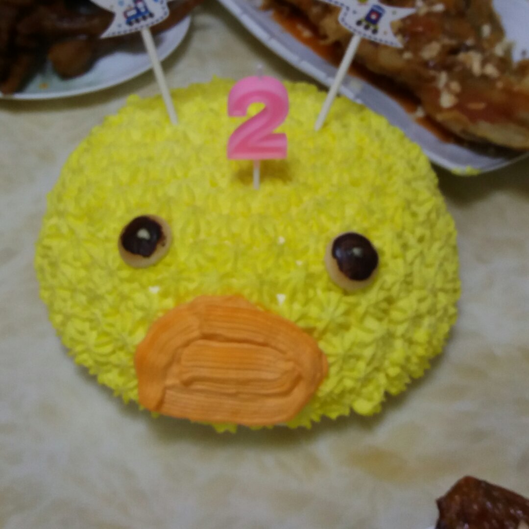 家有小萌兽做的大黄鸭蛋糕