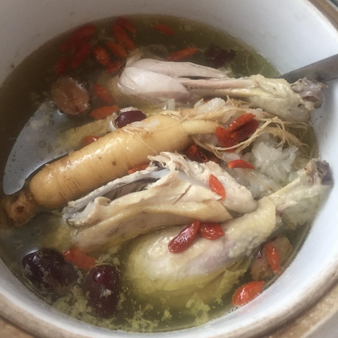 卢祉颖做的龙桥高丽鲜人参炖鸡汤