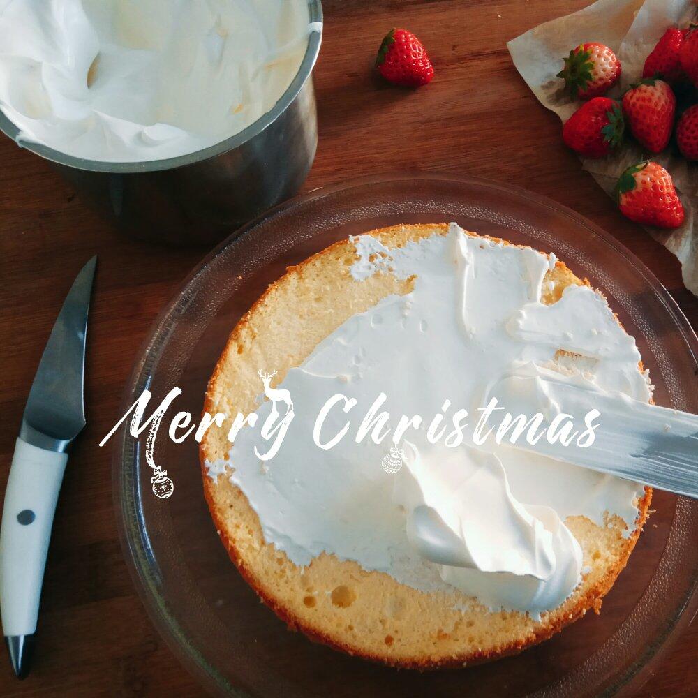 简单好做的8寸戚风蛋糕