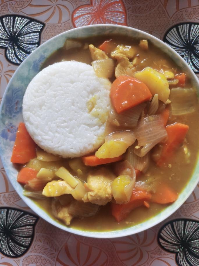 咖喱土豆鸡肉