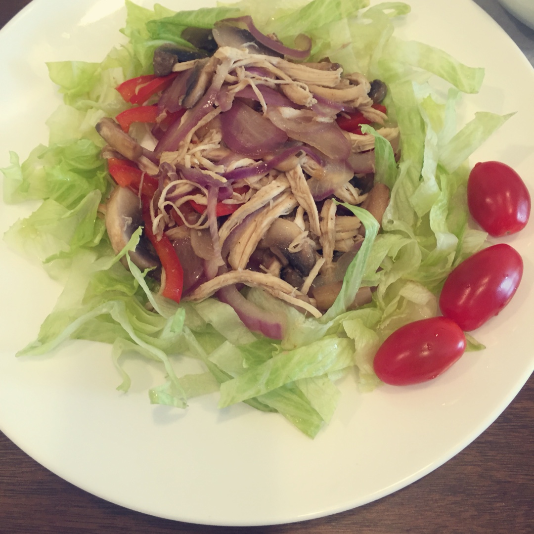 龙蒿洋葱炒蘑菇