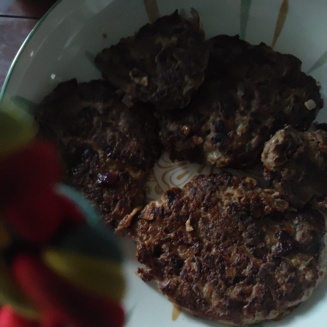 牛肉饼（方法简单、步骤详细）