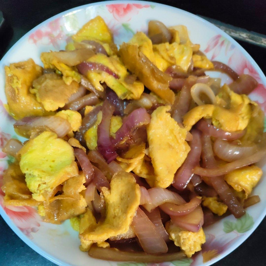 降压防癌的好食材  洋葱炒鸡蛋