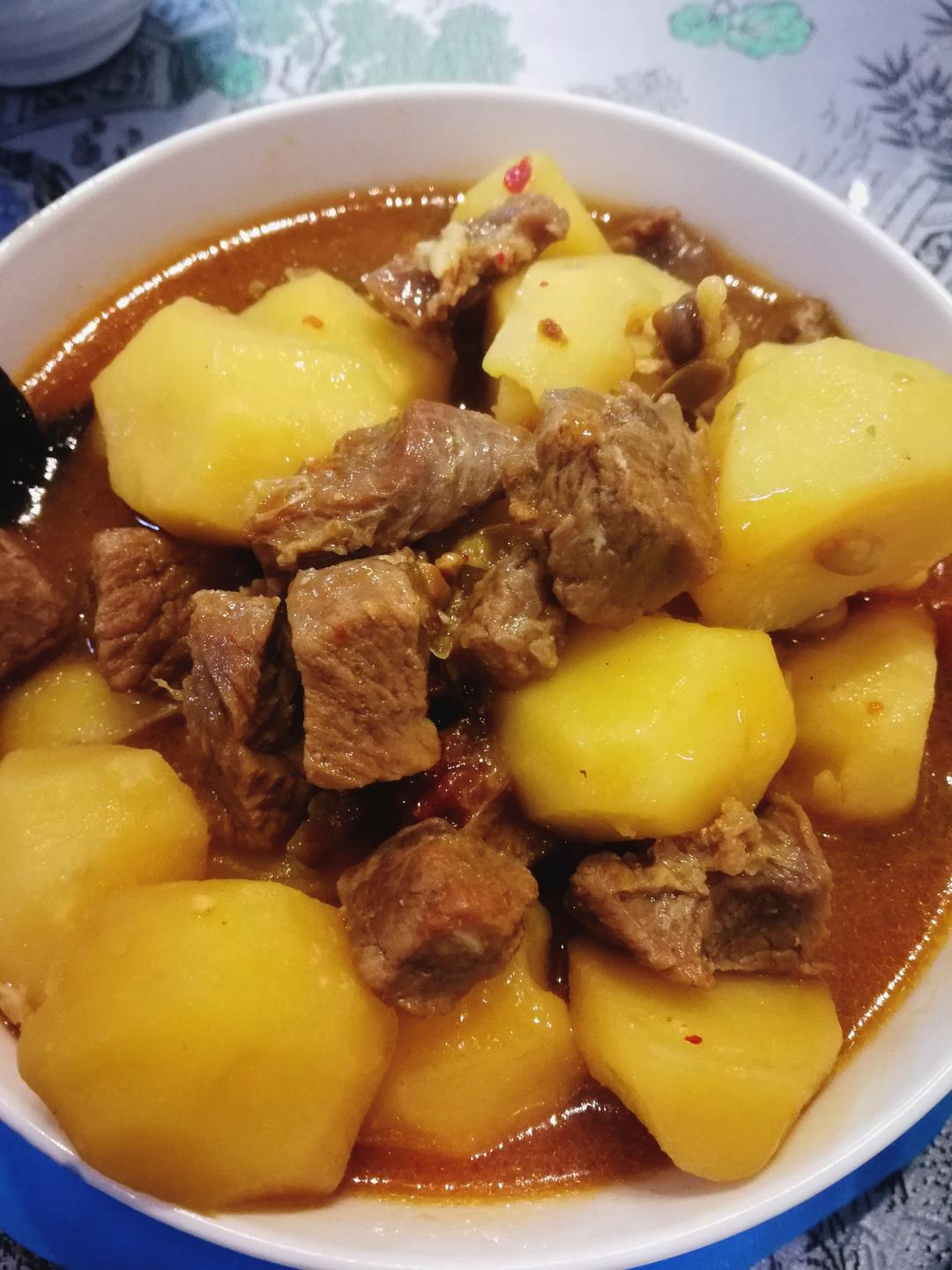 土豆炖牛肉