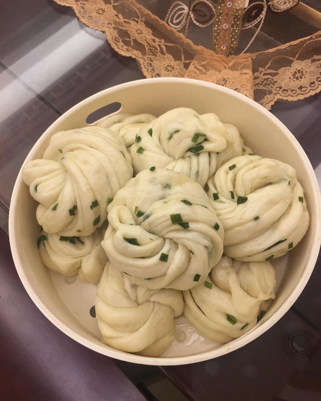 家常椒盐花卷(小视频)