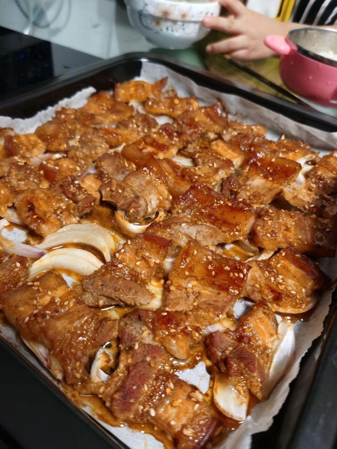 比红烧肉好吃百倍的香烤五花肉