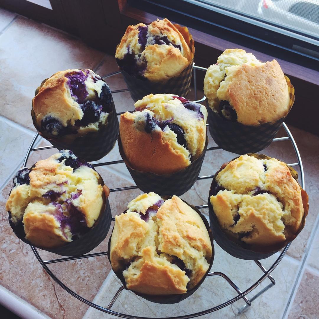 蓝莓玛芬蛋糕 Blueberry Muffin