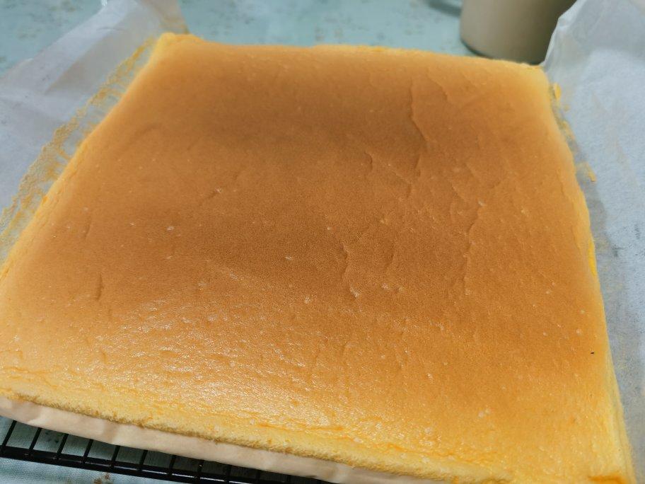 【视频食谱】原味基础蛋糕卷