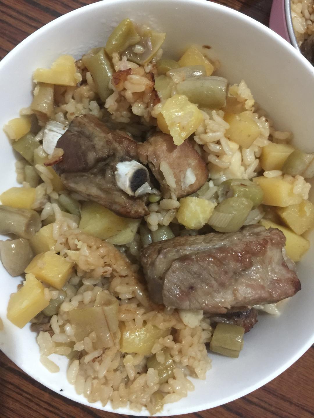 排骨焖饭