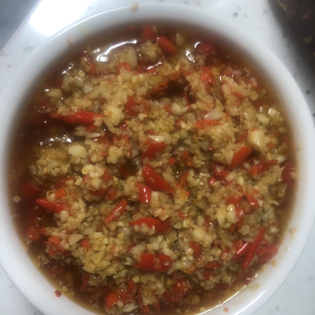 【蒜蓉辣椒酱】比烧烤店还好吃的自制辣酱