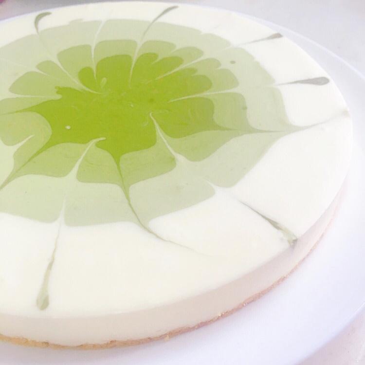 渐变抹茶慕斯蛋糕：我Amanda带着既美又作的抹茶甜点又来了！【曼食慢语】