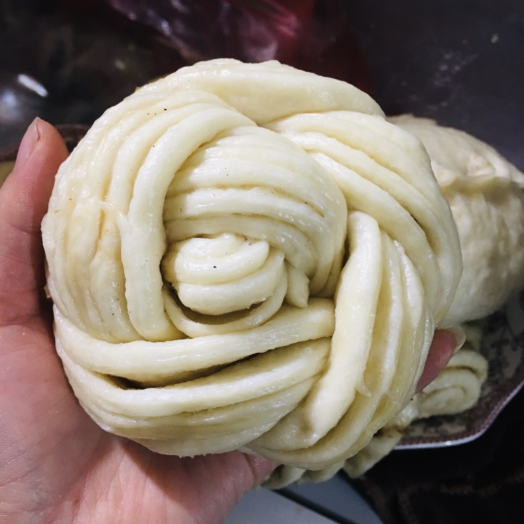花卷 一次发酵松软好吃 造型简单 最近花卷馒头当道的
