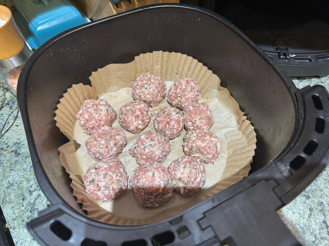 经典意大利面～～红酱牛肉丸意面（pasta with meatball）