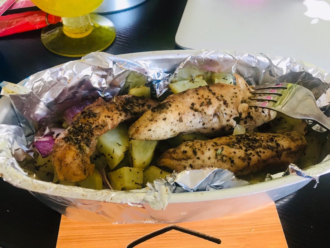 迷迭香土豆烤鸡胸