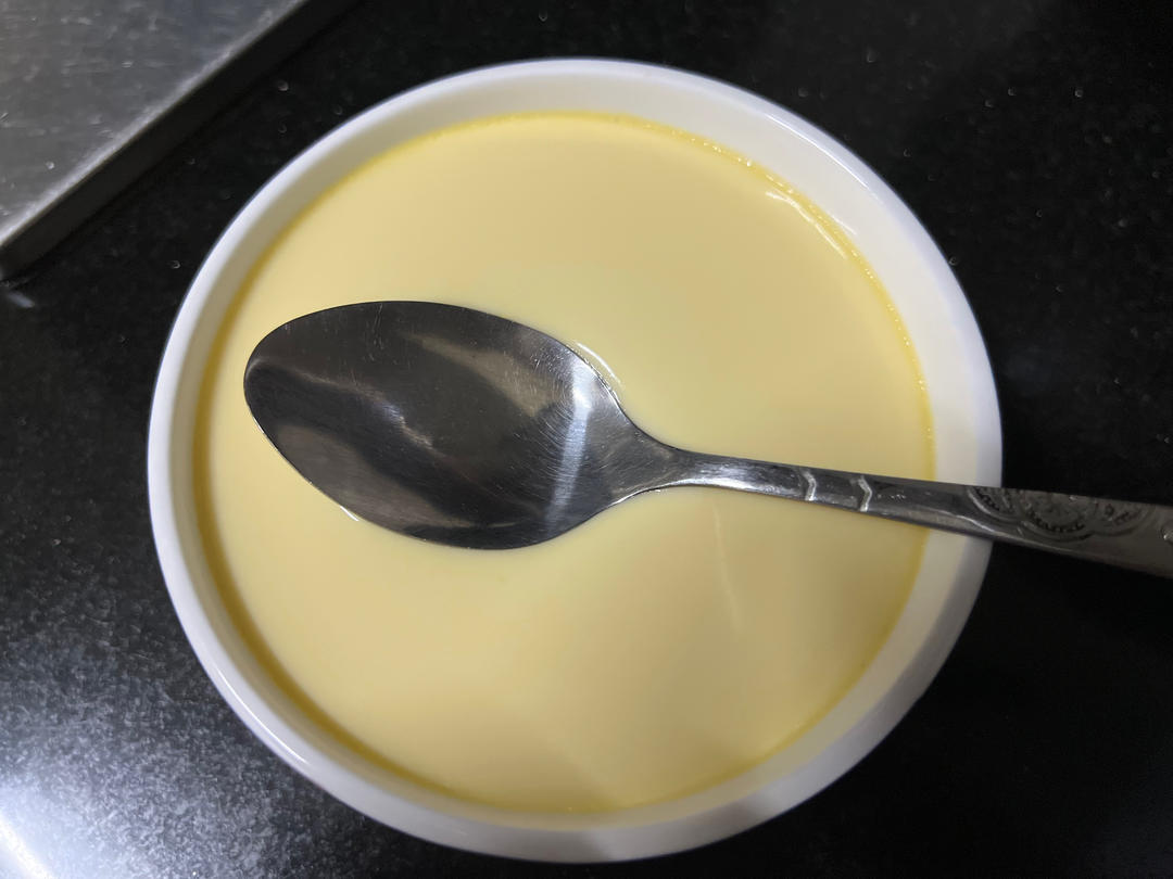 嫩滑牛奶炖蛋