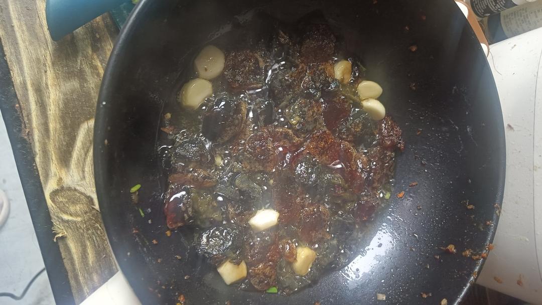 独特风味汉菜皮蛋汤
