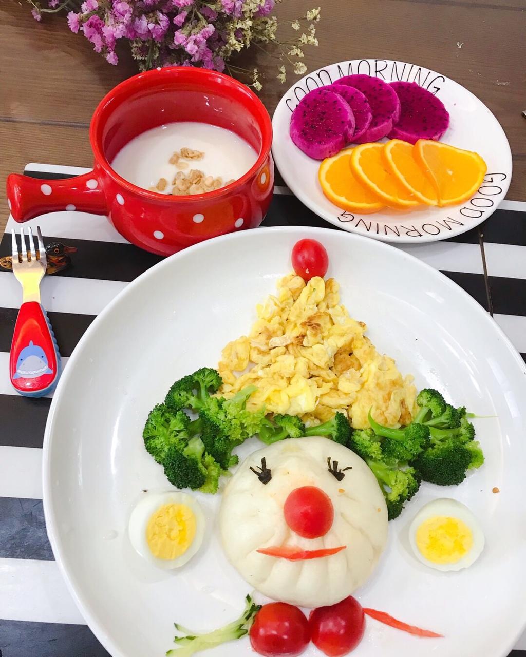 小丑趣味早餐