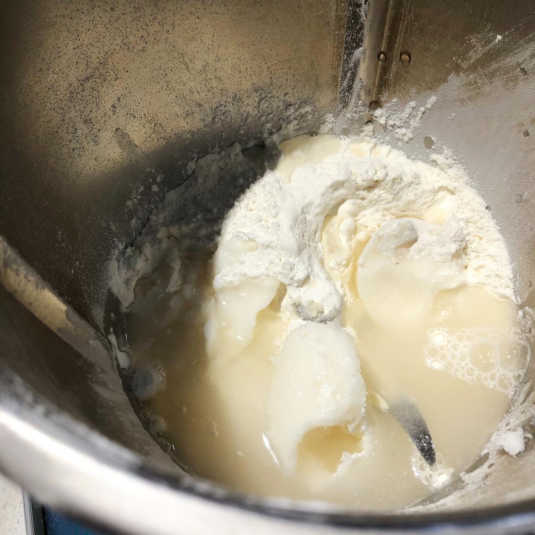 纯奶手撕吐司的做法 步骤1