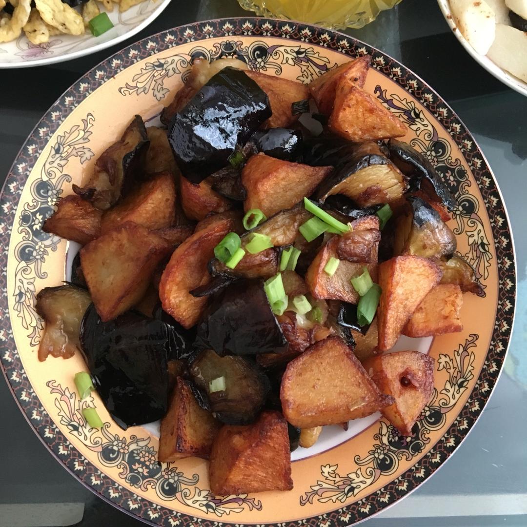 红烧茄子土豆