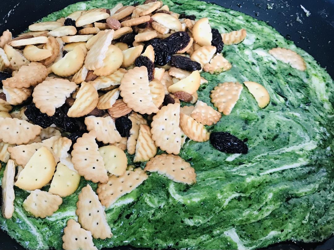 不会那么甜的雪花酥。