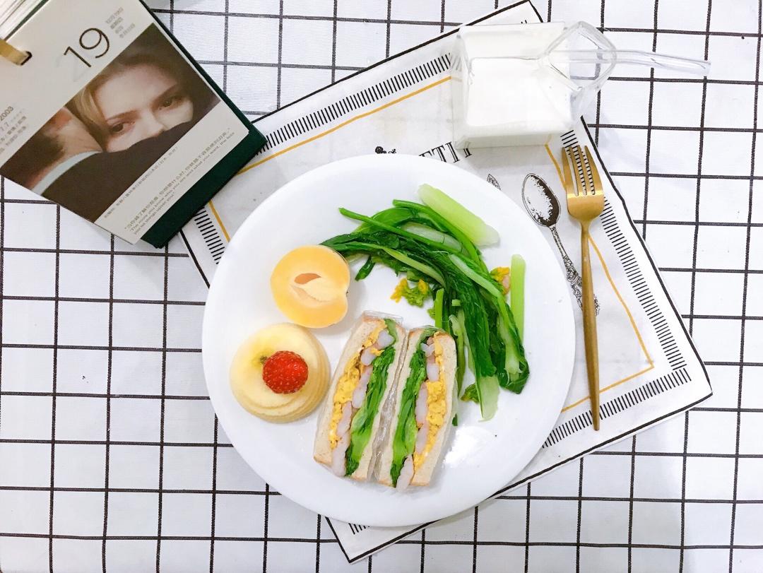 🥪『清爽有肉不长胖』🍤虾仁滑蛋三明治