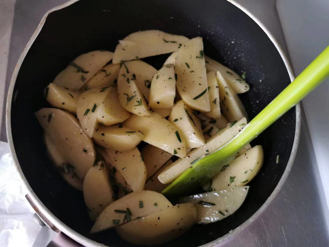 小番茄烤巴沙鱼【5-6月北鼎烤箱食谱】