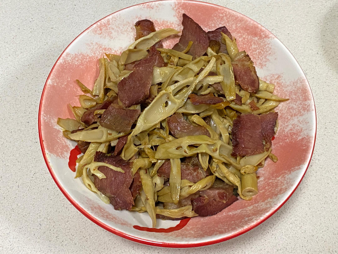 干笋炒腊肉（巨好吃）