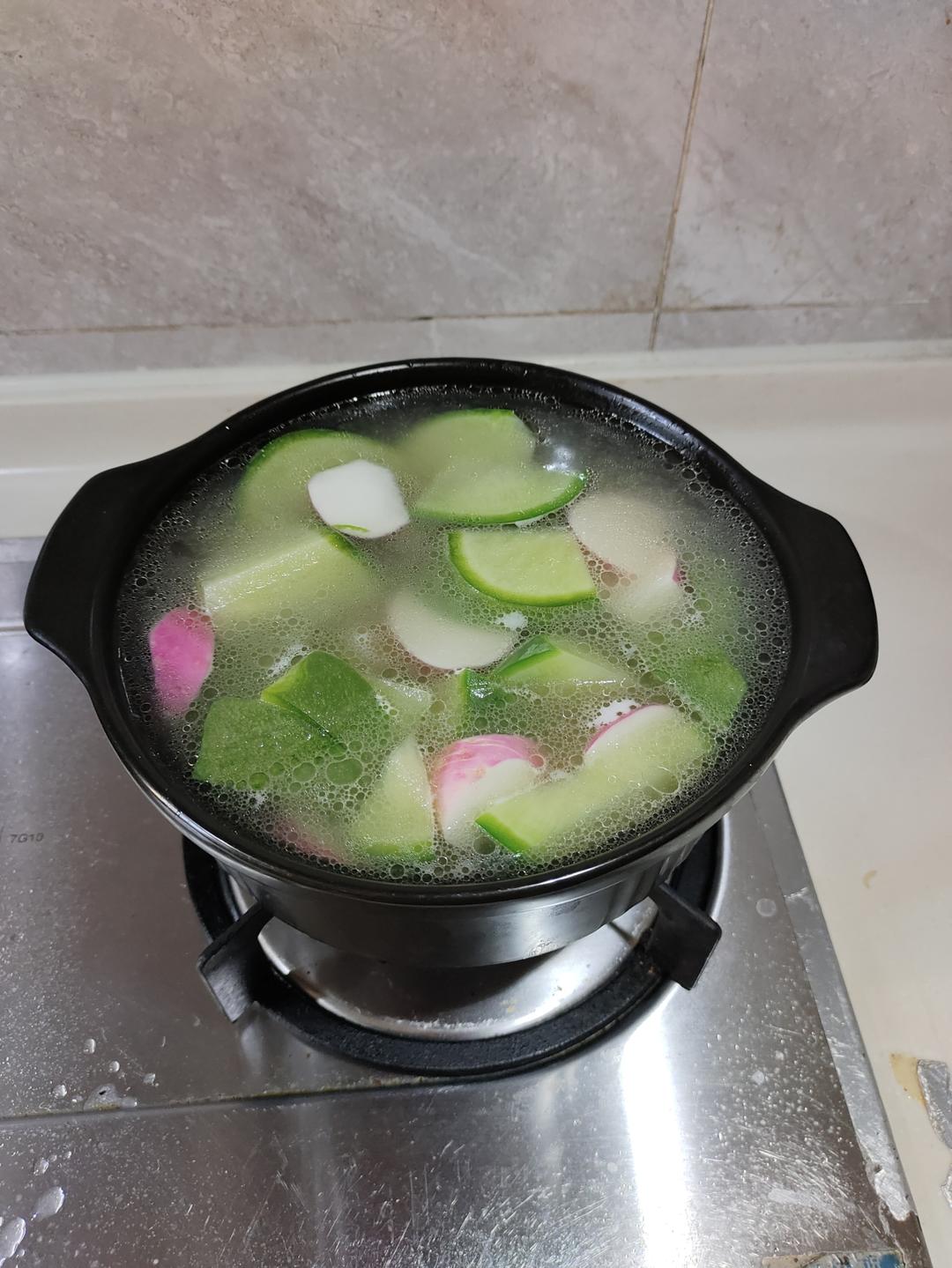 羊肉汤(炖萝卜)