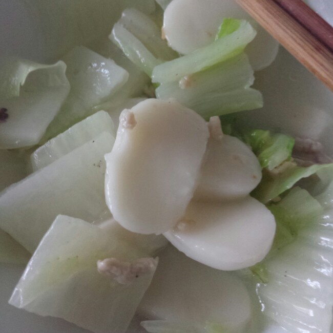不挑锅、不焦不沾的黄芽菜肉丝炒年糕