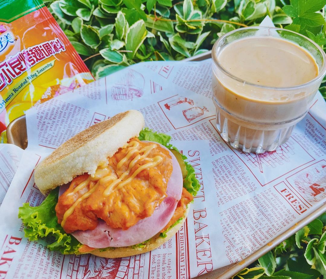 双层新奥尔良鸡肉汉堡