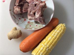 筒骨「龙骨」「排骨」玉米汤的做法 步骤1