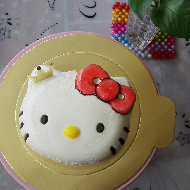 hello kitty 立体主题蛋糕——酸奶奶酪蛋糕