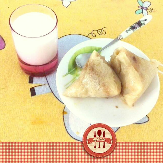 咸蛋黄鲜肉粽子