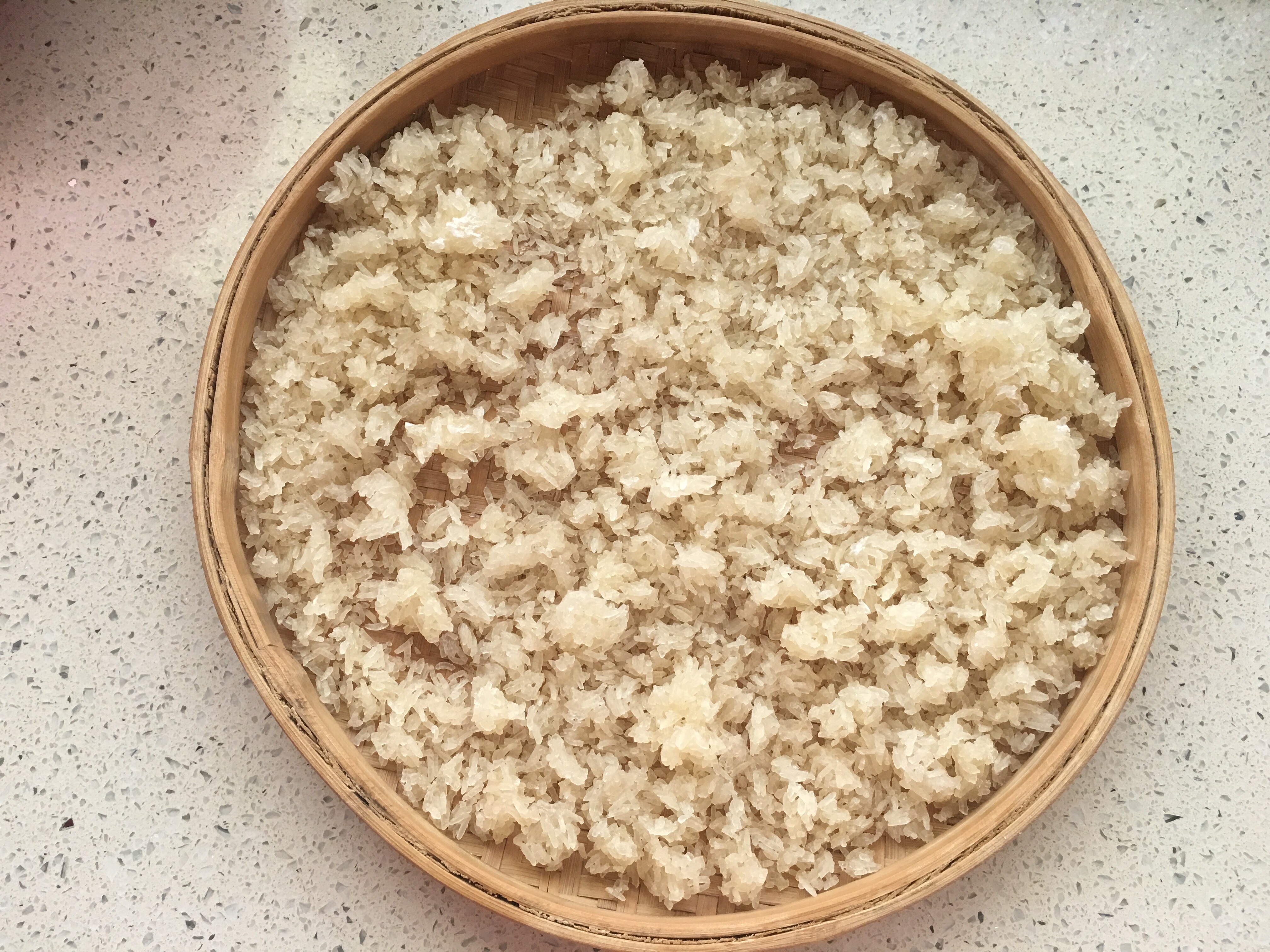 蒜香炸米花的做法 步骤1