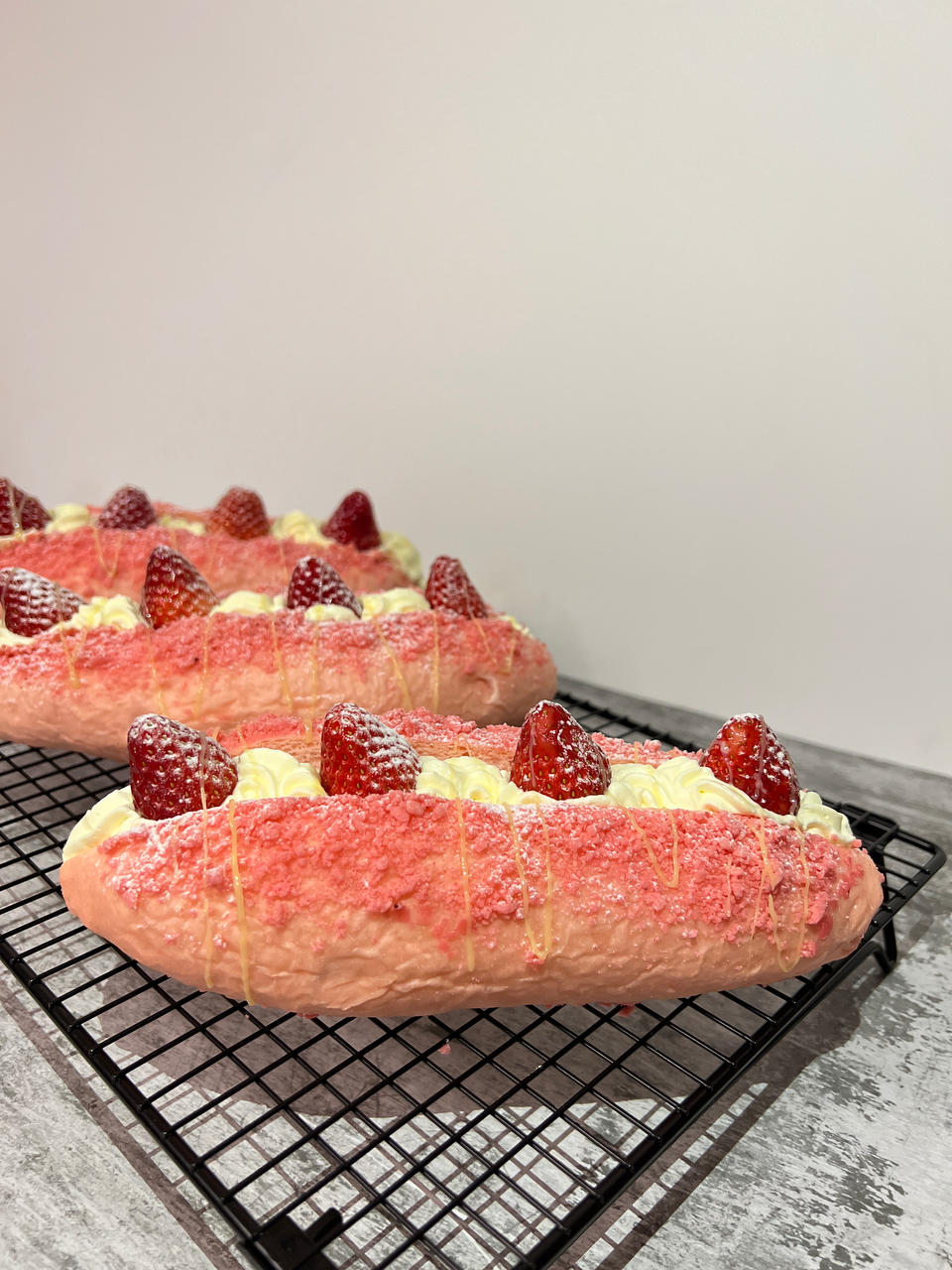 草莓🍓奥利奥魔法棒面包