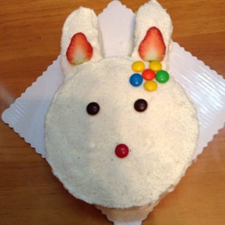 小兔生日蛋糕