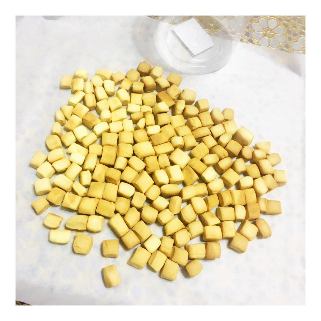小石头饼干。
