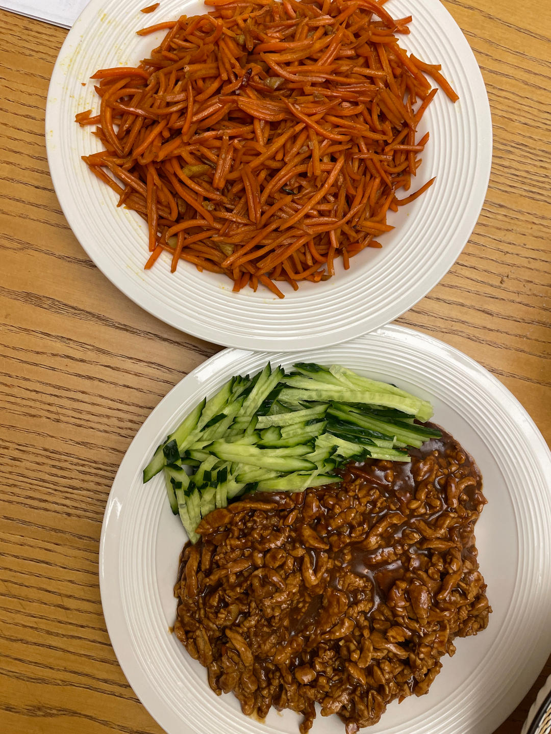 好吃到舔手的酱肉丝