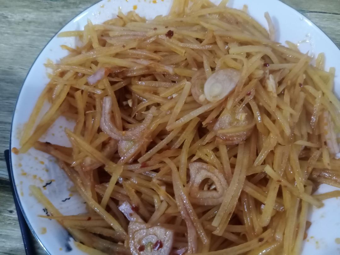 香辣开胃的凉拌土豆丝