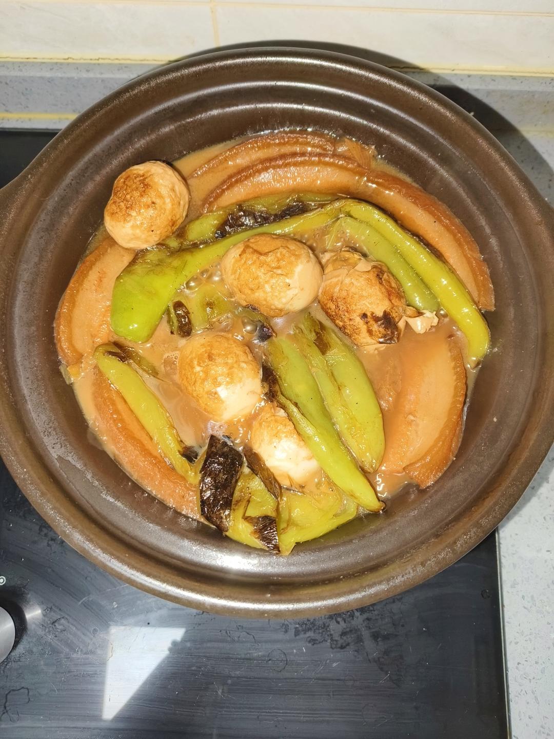 今日的快乐是把子肉给的～🍛