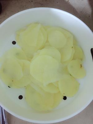 家常土豆薯片的做法 步骤3