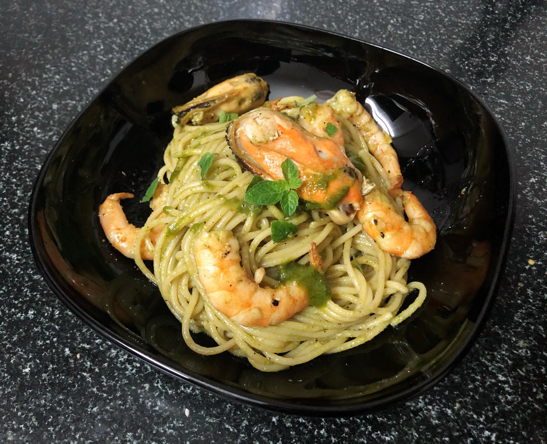 几分钟搞定pesto spaghetti青酱和青酱意面一起搞定