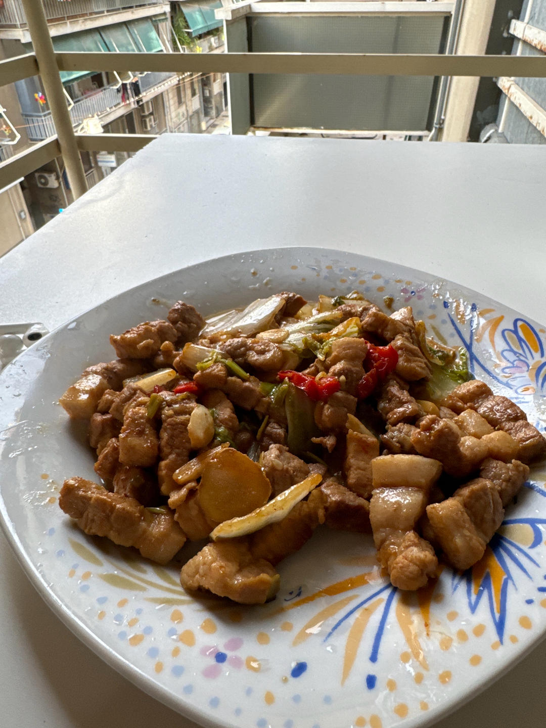 很香的白菜炖五花肉