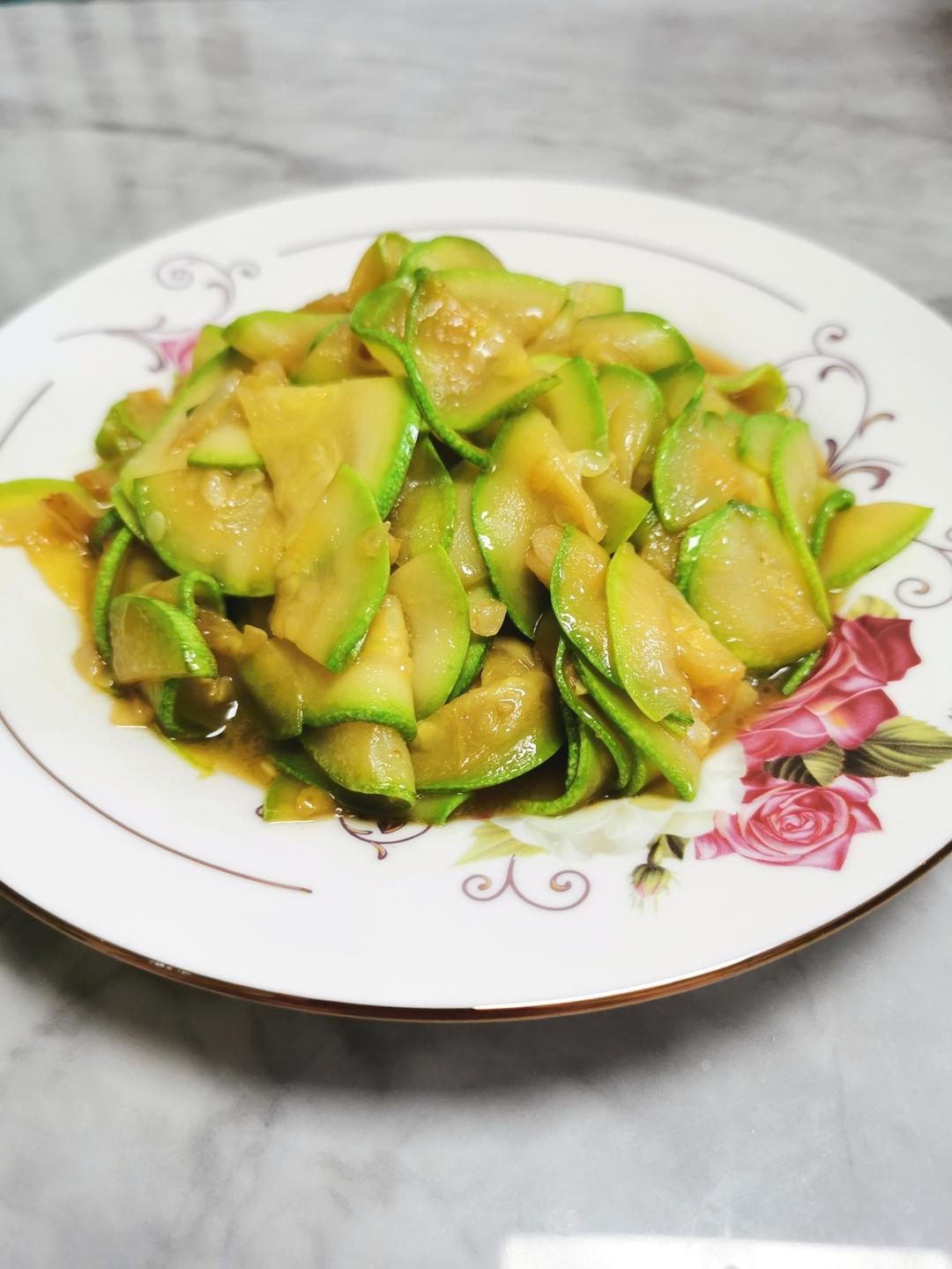 清炒西葫芦，五分钟快手菜