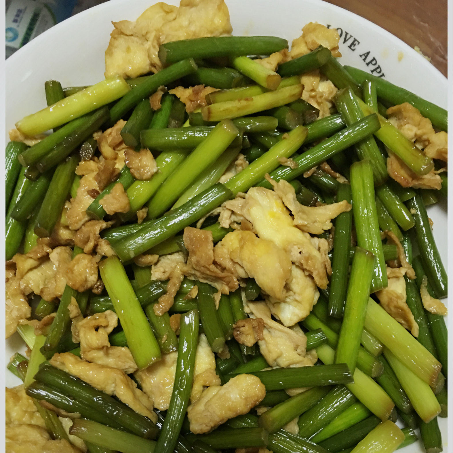 蒜薹炒鸡蛋