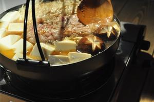 【变厨神】冬季必BUY！地道日式风味寿喜锅的做法 步骤5