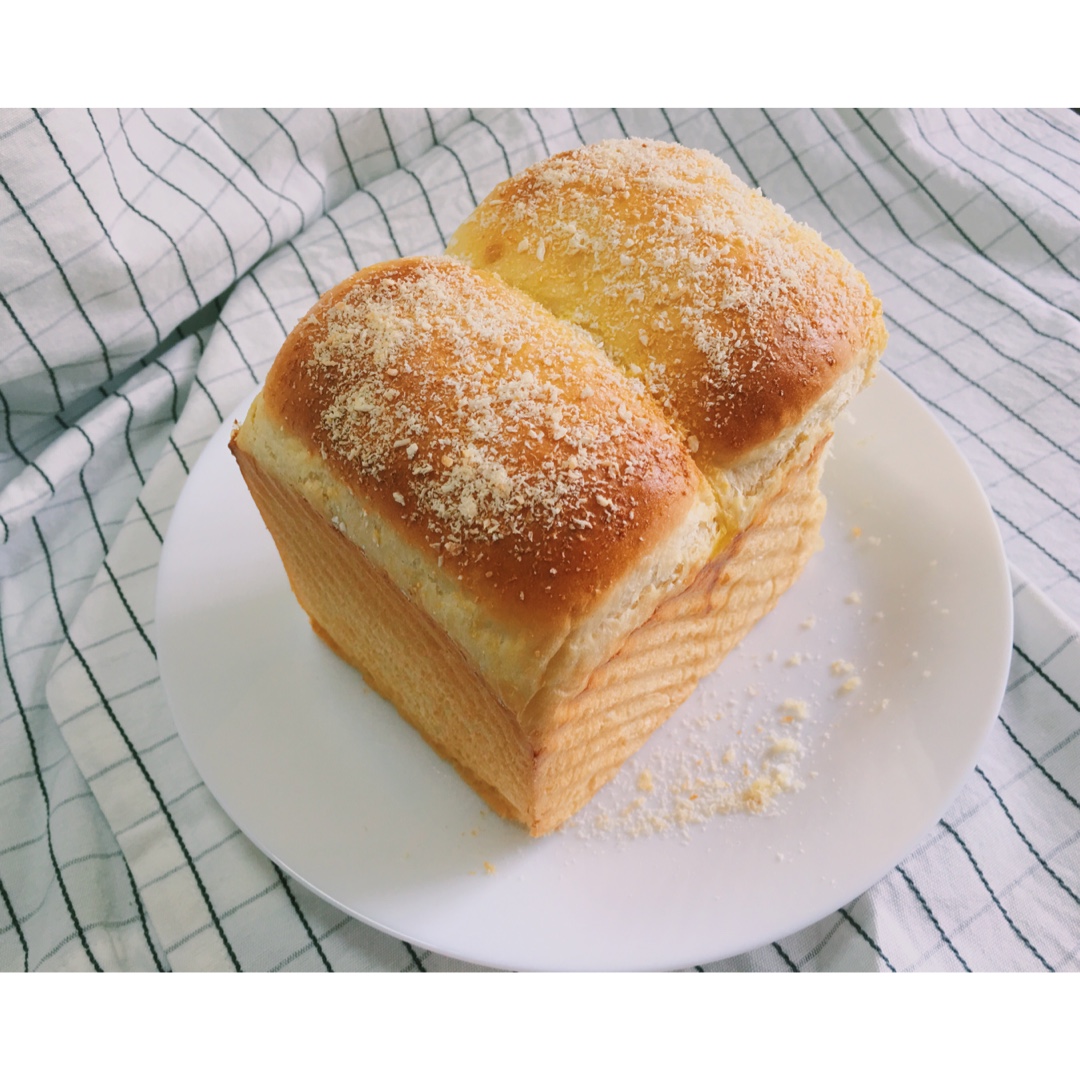 damoecho做的浓香椰子吐司