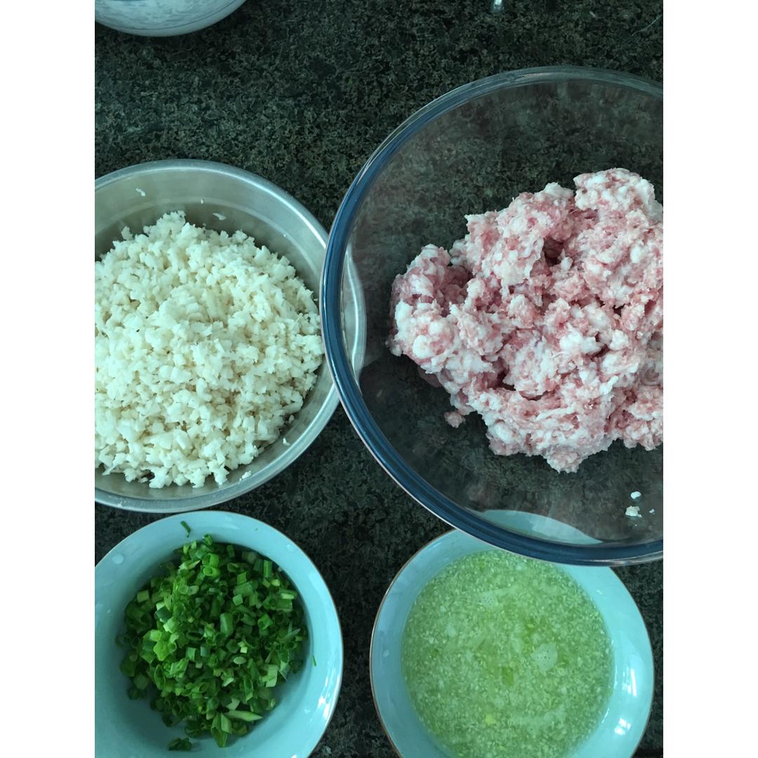 马蹄猪肉包子